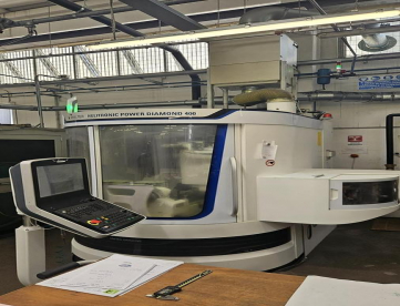 Foto: AFIADORA CNC - WALTER - HELITRONIC DIAMOND 400 - PODE ERUDIR FERRAMENTAS DE PCD - CBN - COM TÉCNOLOGIA C.O.R.E - ANO 2019
