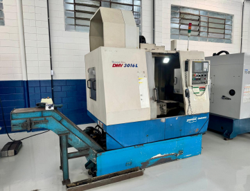 CENTRO DE USINAGEM VERTICAL - DOOSAN DAEWOO - DMV 3016L - ANO 2007 - 762 x 406 x 508MM