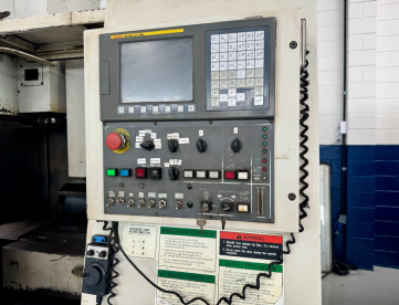 Foto: CENTRO DE USINAGEM VERTICAL - DOOSAN DAEWOO - DMV 3016L - ANO 2007 - 762 x 406 x 508MM
