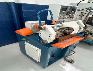 Foto: LAMINADORA DE ROSCAS - CAVOUR - TL 7/ E60 - ANO 2022 - 7 TONELADAS