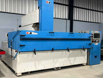 Foto: ELETROEROSÃO PENETRAÇÃO CNC - RESITRON - BF 1200 - ANO 2011