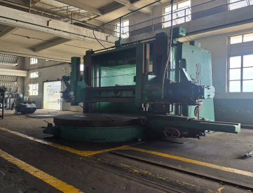 TORNO VERTICAL CINCINATTI - 2400MM PLACA - PASSAGEM 2800MM - DUPLO TORPEDO E CARRO LATERAL