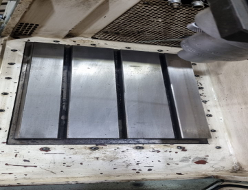 Foto: ELETROEROSÃO DE  PENETRAÇÃO -1 ANO DE GARANTIA - ENGEMAQ - EDM 200 NC - 360MM x 220MM x 180MM