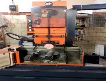 Foto: ELETROEROSÃO CNC A FIO - CHARMILLES - ROBOFIL 100 - CURSO 220 x 160 x 100 MM
