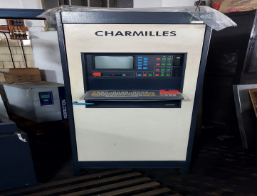 Foto: ELETROEROSÃO CNC A FIO - CHARMILLES - ROBOFIL 100 - CURSO 220 x 160 x 100 MM