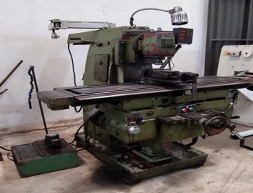 Foto: FRESADORA UNIVERSAL - ROMI - U30 - 800 x 300 x 600 MM