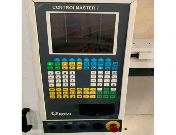 Foto: INJETORA DE PLÁSTICOS - ROMI - VELOX 220 -220 TONELADAS - ANO 2003