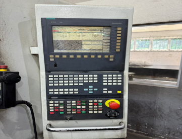 Foto: CENTRO DE USINAGEM - ROMI - DISCOVERY 760 - 760 x 406 x 508 - ANO 2004