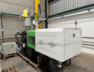 Foto: INJETORA DE PLÁSTICO - WELLTEC - 90Se II - ANO 2019 - COM ROBÔ