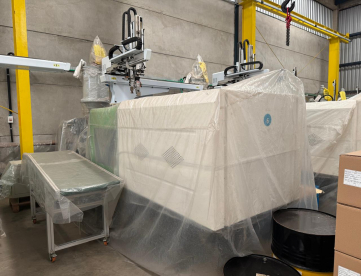 Foto: INJETORA DE PLÁSTICO - WELLTEC - 160Se II - ANO 2019 - COM ROBÔ