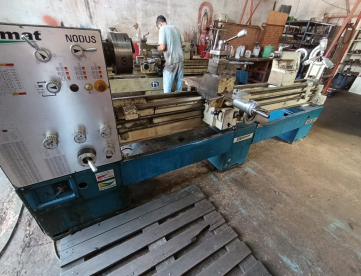 Foto: TORNO MECÂNICO NARDINI DIPLOMAT NODUS325 - 650MM X 2200MM