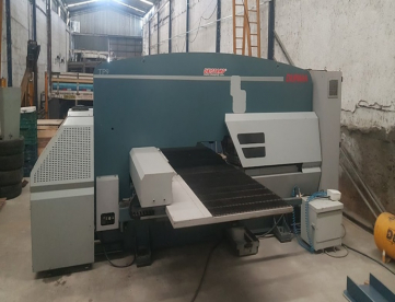 Foto: PUNCIONADEIRA HIDRÁULICA CNC - DURMA - MODELO TP9 - ANO 2007