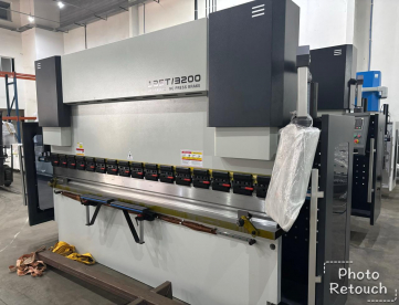 Foto: DOBRADEIRA HIDRAULICA NC - RAYTU - MODELO 135 T X 3200 - ZERO COM GARANTIA - ANO 2025