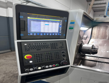 Foto: CENTRO DE TORNEAMENTO - ROMI - GL300T - ANO 2024 - 330 x 540 MM