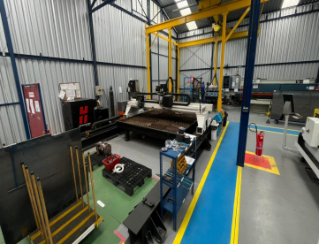 Foto: MÁQUINA DE CORTE A PLASMA CNC - OXIPIRA - MASTER 40  ANO 2012 3000X5000MM