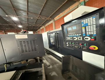 Foto: CENTRO DE USINAGEM VERTICAL - TRAVIS - M1500