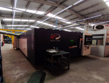 Foto: MÁQUINA LASER FIBRA 4KW - PENTA LASER - AWING 3015 - ANO 2020