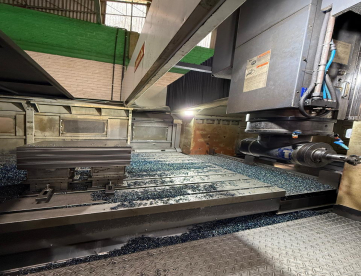 Foto: CENTRO DE USINAGEM PORTAL - AWEA - LP3021YZ  - ANO 2015 - 3020 x 2100 x 900 MM