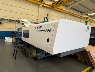 Foto: INJETORA DE PLÁSTICOS - FCS - HN-200 - ANO 2023