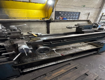 Foto: TORNO CONVENCIONAL- ROMI - TORMAX 30 - ANO 2003 - 420 x 1500 MM