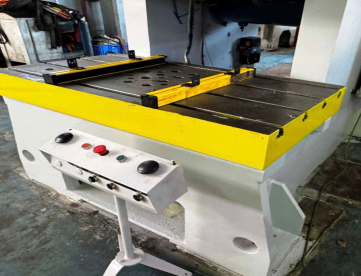 Foto: PRENSA EXCÊNTRICA - FREIO FRICÇÃO - TIPO C - ERGON - JH21 200B - ANO 2007 - 200 TONELADAS