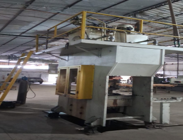 Foto: PRENSA HIDRÁULICA - CALENDE - ANO 2016 - 270 TONELADAS - MESA 800 X 800 - COM NR12