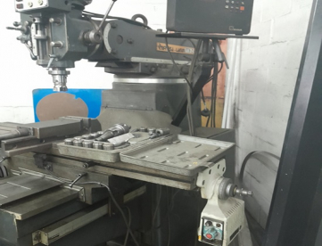 Foto: FRESADORA FERRAMENTEIRA INFRESA - FTV 2 - 700 X300 X400MM