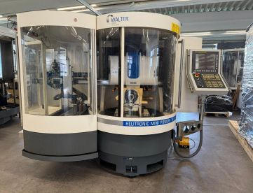 Foto: AFIADORA CNC DE FERRAMENTAS - WALTER - HELITRONIC POWER PRODUCTION - ANO 2008 -  7 EIXOS - TODA REVISADA