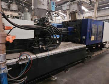 Foto: INJETORA DE PLÁSTICOS - HAITIAN - MA4700II - ANO 2013 - 470 TON - ACOMPANHA ROBÔ STARSEIKI - ES-1200II - ANO 2020