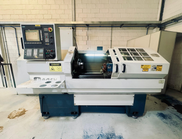 TORNO CNC - ROMI - CENTUR 30D - 1000 MM - ANO 2008