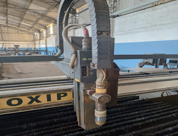 Foto: MÁQUINA DE CORTE PLASMA - OXIPIRA - MASTER 35 - ANO 2010 - FONTE HPR260 XD - MESA 3.000 x 12.000 MM