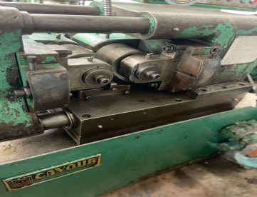 Foto: LAMINADORA DE ROSCA - MARCA CAVOUR - MODELO TL30 - CONVENCIONAL