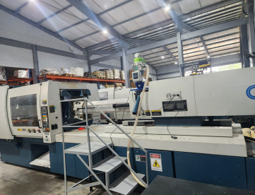 INJETORA DE PLÁSTICOS - ROMI - PRIMAX R 380 - ANO 2008 - COM INVERSOR DE FREQUÊNCIA E NR12