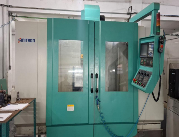 FRESADORA CNC - SINITRON - B7NX- 1500X750 X 750 - ANO 2008 - MÁQUINA REVISADA A POUCO TEMPO