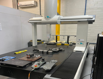 Foto: TRIDIMENSIONAL - HEXAGON - DEA GLOBAL PERFORMANCE