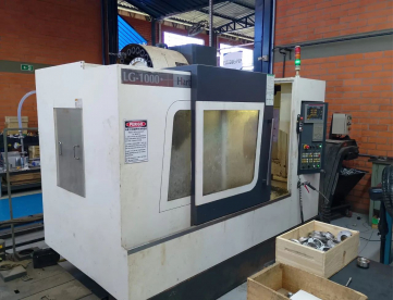 Foto: CENTRO DE USINAGEM - HARTFORD - LG 1000 -  1000 x 500 x 600 - ANO 2010 - COMANDO MITSUBISHI M65S 