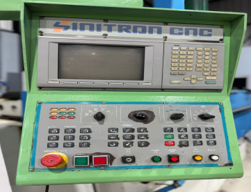 Foto: CENTRO DE USINAGEM - SINITRON - VMC-65 - ANO 2005 - 650 x 430 x 500 - COMANDO MITSUBISHI