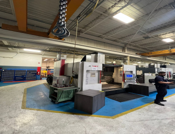 CENTRO DE USINAGEM - FIDIA - K197 - ANO 2002 - 1650 x 750 x 700 - COMANDO FIDIA