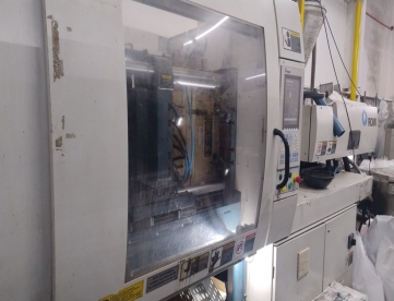 Foto: INJETORA DE PLÁSTICOS - ROMI - PRATICA 170 - ANO 2013