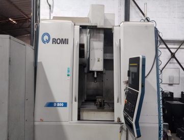 CENTRO DE USINAGEM VERTICAL - ROMI - D800 - ANO 2019 - COM REFRIGERAÇÃO INTERNA