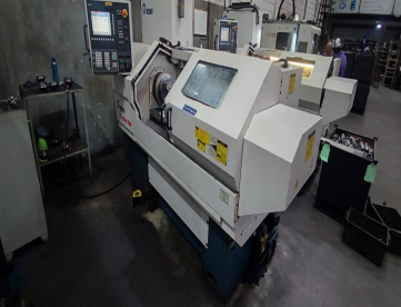 Foto: TORNO CNC - ROMI - CENTUR 30D - 1000MM - ANO 2011