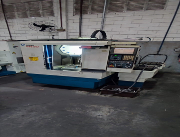 CENTRO DE USINAGEM, FURAÇÃO E ROSQUEAMENTO - ROMI - VTC30A - ANO 2007