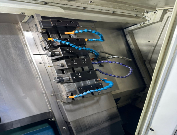 Foto: CENTRO DE TORNEAMENTO - ROMI - GL170G - SISTEMA GANG - ANO 2022 - COM ALIMENTADOR DE BARRAS