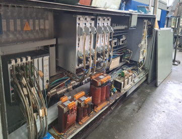 Foto: TORNO AUTOMÁTICO CNC - ERGOMAT - TB 60 - ANO 2000