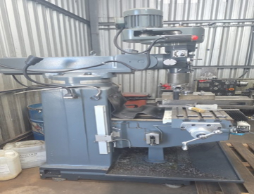 Foto: FRESADORA FERRAMENTEIRA CHINESA - ISO 40 - ANO 2025