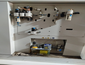 Foto: CENTRO DE USINAGEM VERTICAL - ROMI - D800 - ANO 2021 - COM 4º EIXO E REFRIGERAÇÃO INTERNA SPINDLE