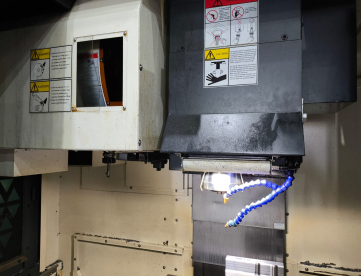 Foto: CENTRO DE USINAGEM VERTICAL - DEED - V850L - 850MM X 510MM X 510MM - ANO 2024