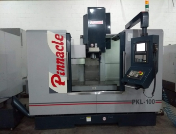 CENTRO DE USINAGEM VERTICAL PINNACLE - MODELO PKL-10 - ANO 2013