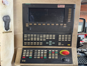 Foto: CENTRO DE USINAGEM VERTICAL - GENTIGER - GT66V - 720 x 500 x 400 -  ANO 2007 - COMANDO SIEMENS