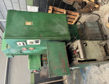 Foto: RETÍFICA UNIVERSAL PLANA - WMW - SFW1000 - CURSO 1000 x 500 x 500 - COM DRESSADOR DE REBOLO